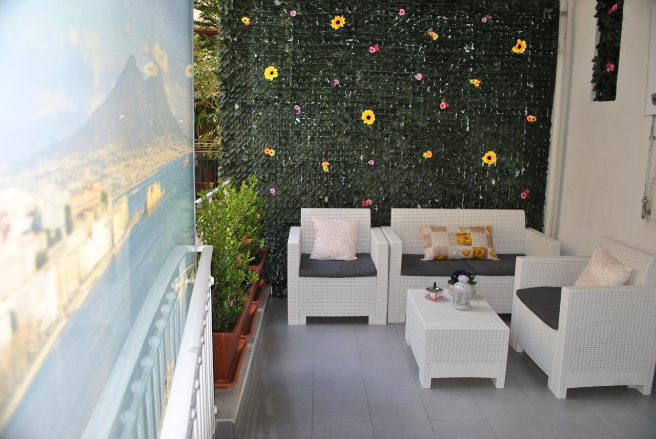 La Casa Di Luna Naples